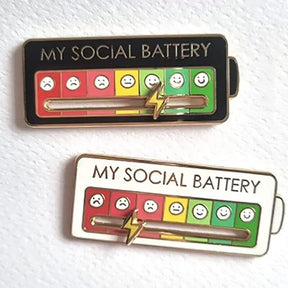 My Social Battery Pin - zuzumia