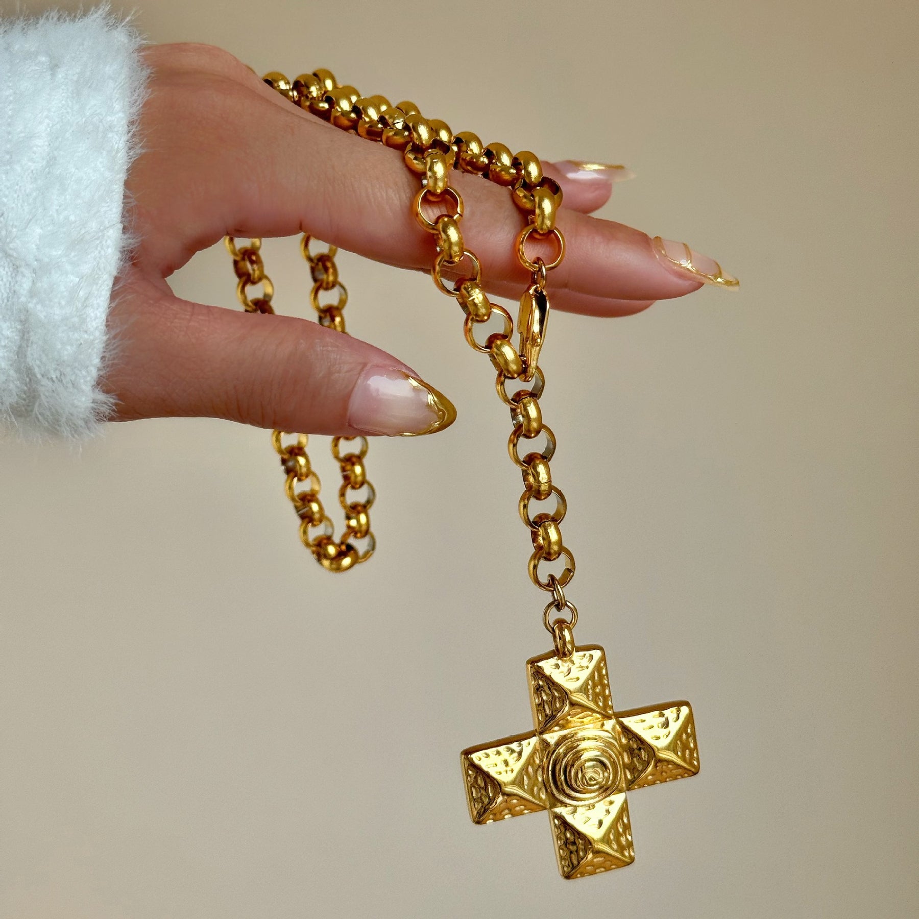 Vintage Cross Pendant Necklace