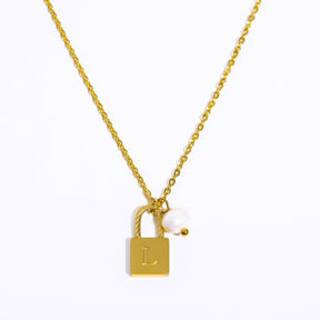 Initial Letter Lock Pearl Necklace - zuzumia