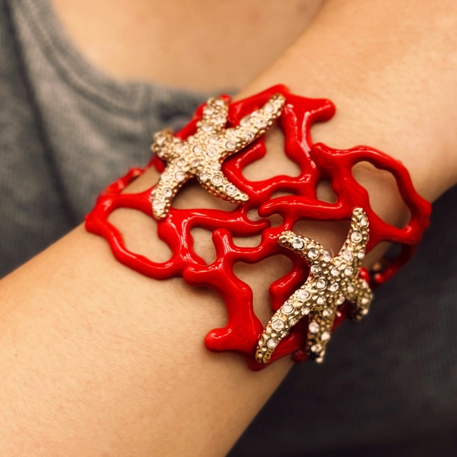 Irregular Hollowed-Out Starfish Coral Bangle Bracelet