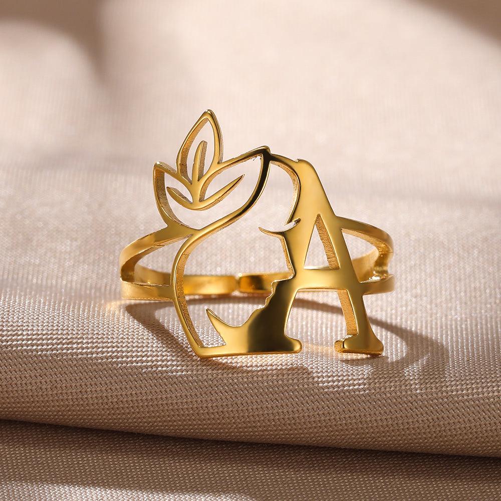 18K Gold Initial Letter Face Ring - zuzumia